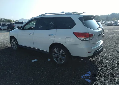 2013 Nissan Pathfinder Platinum z USA, uszkodzony, nr VIN 5N1AR2MM9DC668091